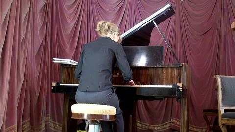 Anne-Sophie Fontaine au piano